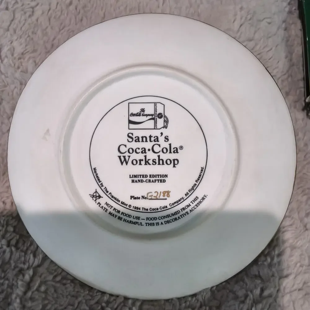 Vintage 1994 Santa Coca Cola Workshop Hand Crafted Franklin Mint Plate